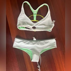 Lululemon swimsuit size 4